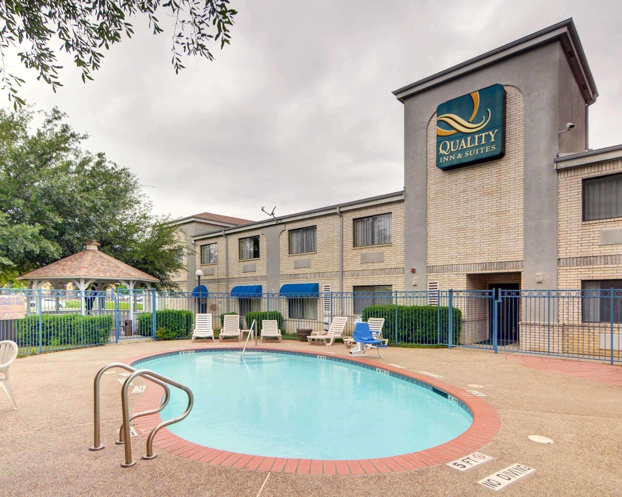 Quality Inn & Suites Grand Prairie Eksteriør billede