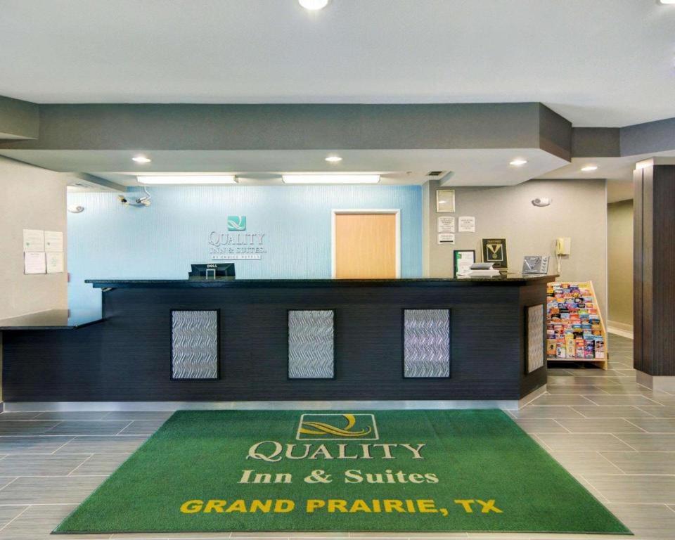 Quality Inn & Suites Grand Prairie Eksteriør billede