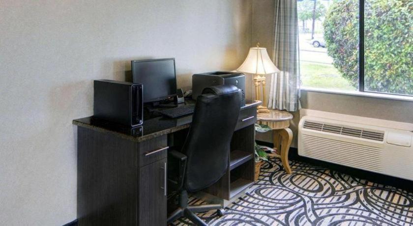 Quality Inn & Suites Grand Prairie Eksteriør billede
