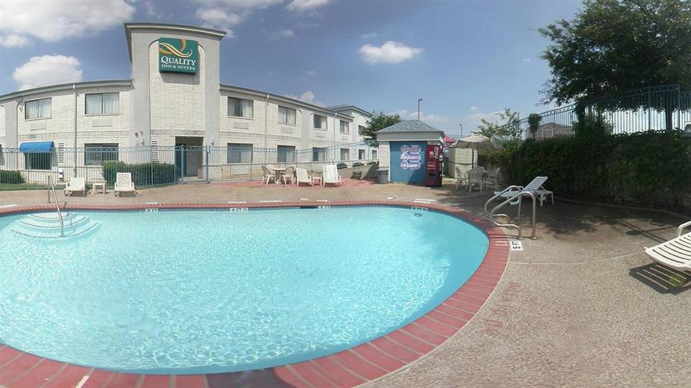 Quality Inn & Suites Grand Prairie Eksteriør billede